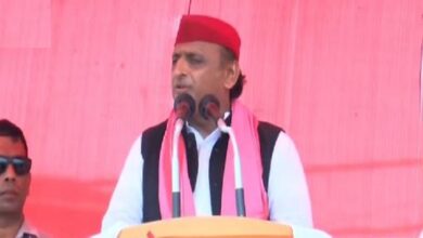 Photo of ये डबल इंजन की सरकार महाराजगंज आते आते हांफने क्यों लगते हैं : अखिलेश यादव