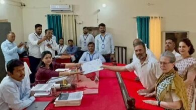 Photo of Lok Sabha Elections 2024: राहुल गांधी ने रायबरेली से दाखिल किया नामांकन, मल्किार्जुन खरगे समेत कई दिग्गज नेता रहे मौजूद