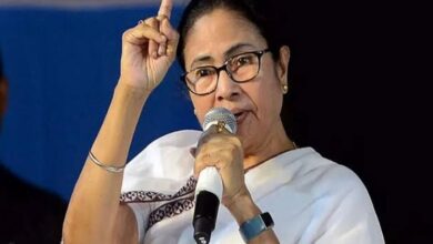 Photo of NITI Ayog: नीति आयोग की बैठक को बीच में ही छोड़कर बाहर आईं सीएम ममता बनर्जी, जानिए क्या कहा?