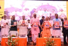 Photo of पहले प्रदेश बीमारू था, अब बीमारी का इलाज करता हैः योगी आदित्यनाथ