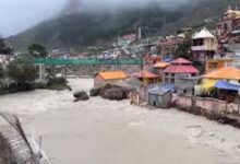 Photo of बद्रीनाथ में अलकनंदा के रौद्र रूप से बढ़ा खतरा 