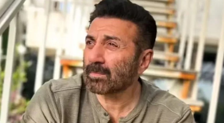 Photo of Sunny Deol से छिन गई थी 26 साल पुरानी कल्ट क्लासिक