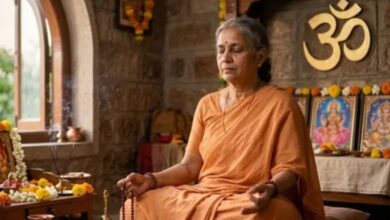 Photo of पूजा या ध्यान में ॐ का जप, कैसे, कब और कितनी बार करना सही है?